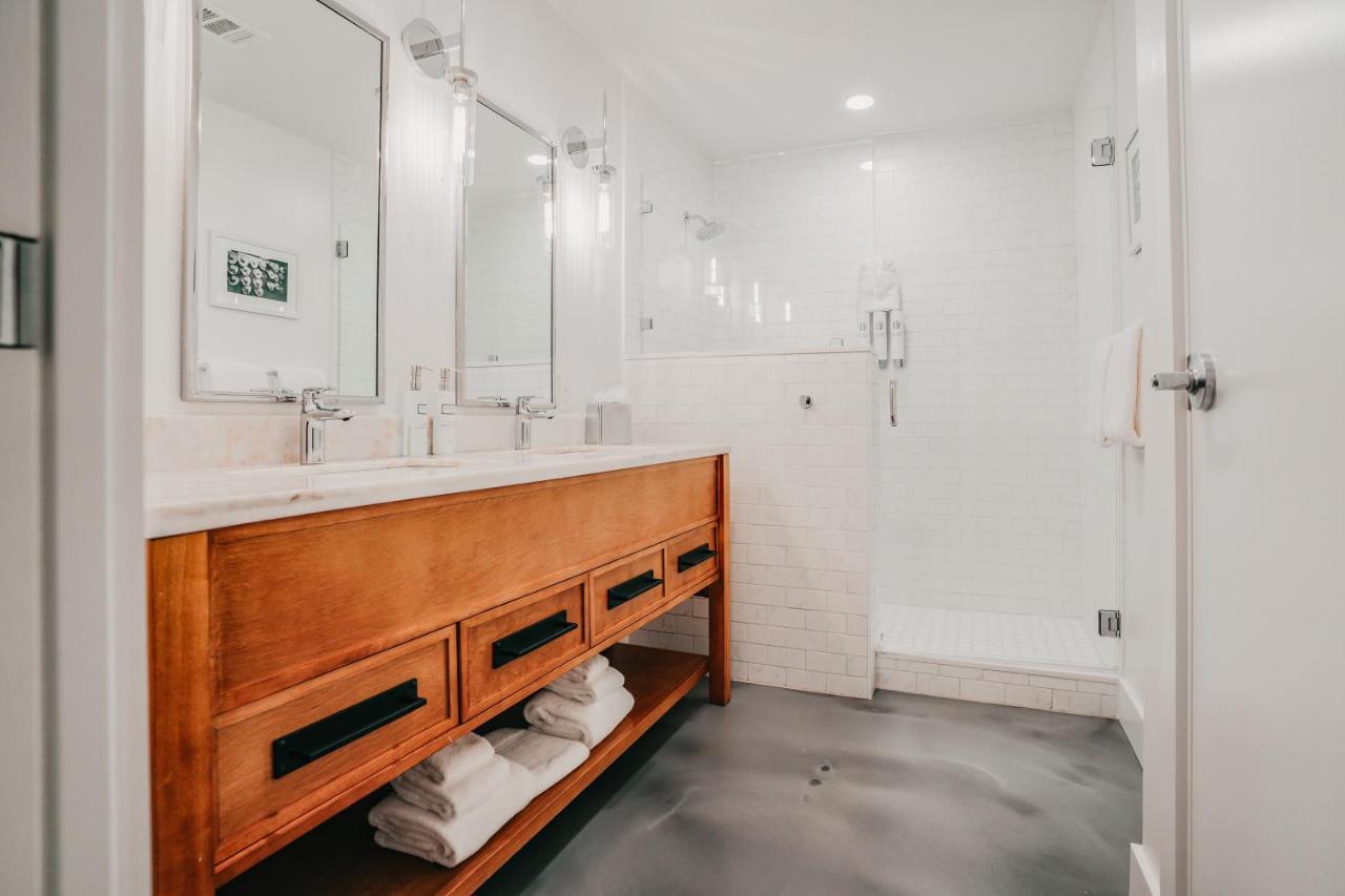 Colton House Hotel Austin Bagian luar foto