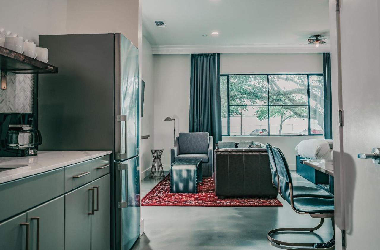 Colton House Hotel Austin Bagian luar foto