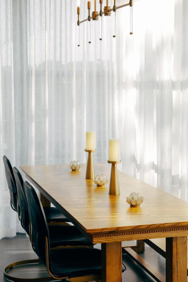 Colton House Hotel Austin Bagian luar foto