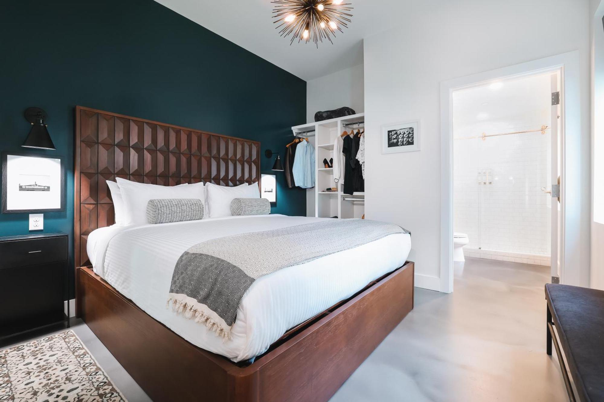 Colton House Hotel Austin Bagian luar foto