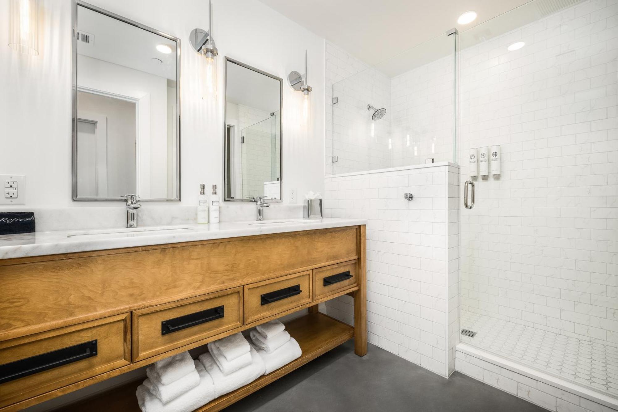 Colton House Hotel Austin Bagian luar foto