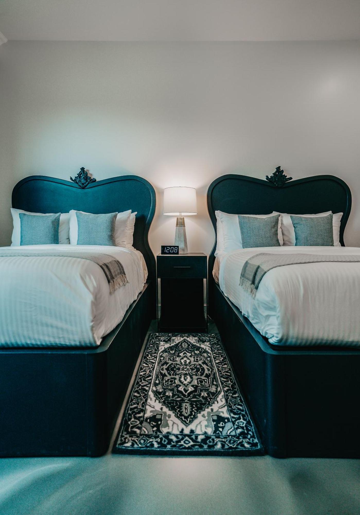 Colton House Hotel Austin Bagian luar foto